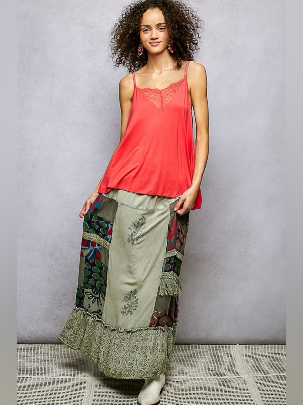 ✨ POL Printed Patchwork Embroidered Ruffled Skirt ✨🛍️ - Picture 4 of 7
